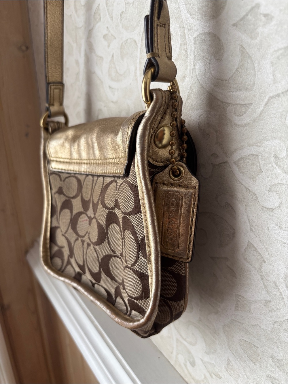 Coach Metallic Gold Leather Trim Signature Brown Canvas Crossbody - Picture 3 of 7